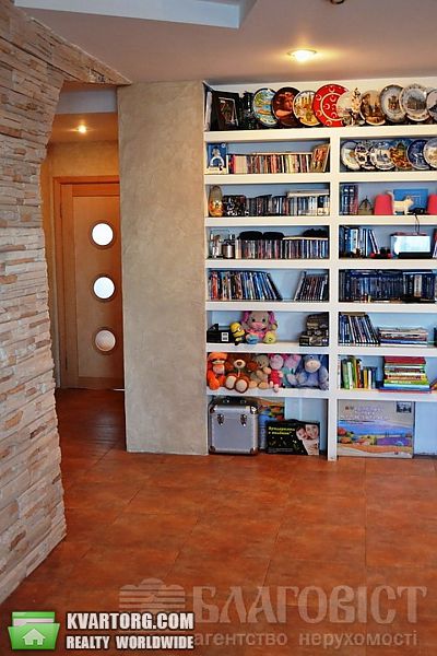 Sell 3-room apartment. Киев,  Автозаводская — photo 1