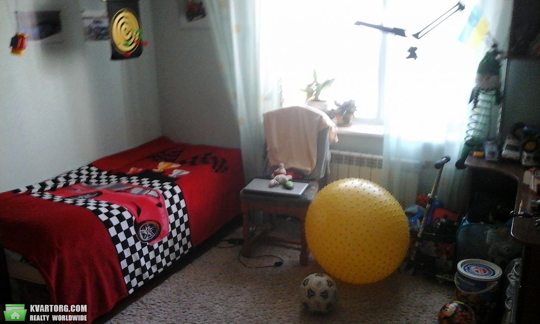 Rent out 2-room apartment. Киев,  Северная — photo 4