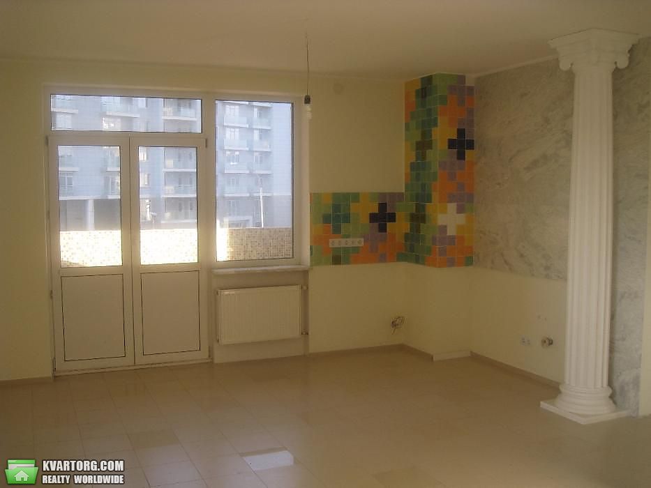 Rent out office. Киев, ул. Р. Окипной — photo 1