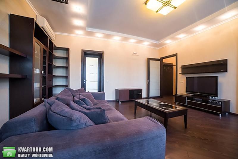 Rent out 4-room apartment. Киев,  Прорезная — photo 2