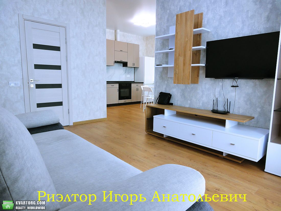 Rent out 2-room apartment. Одесса,  Гагарина пр — photo 1