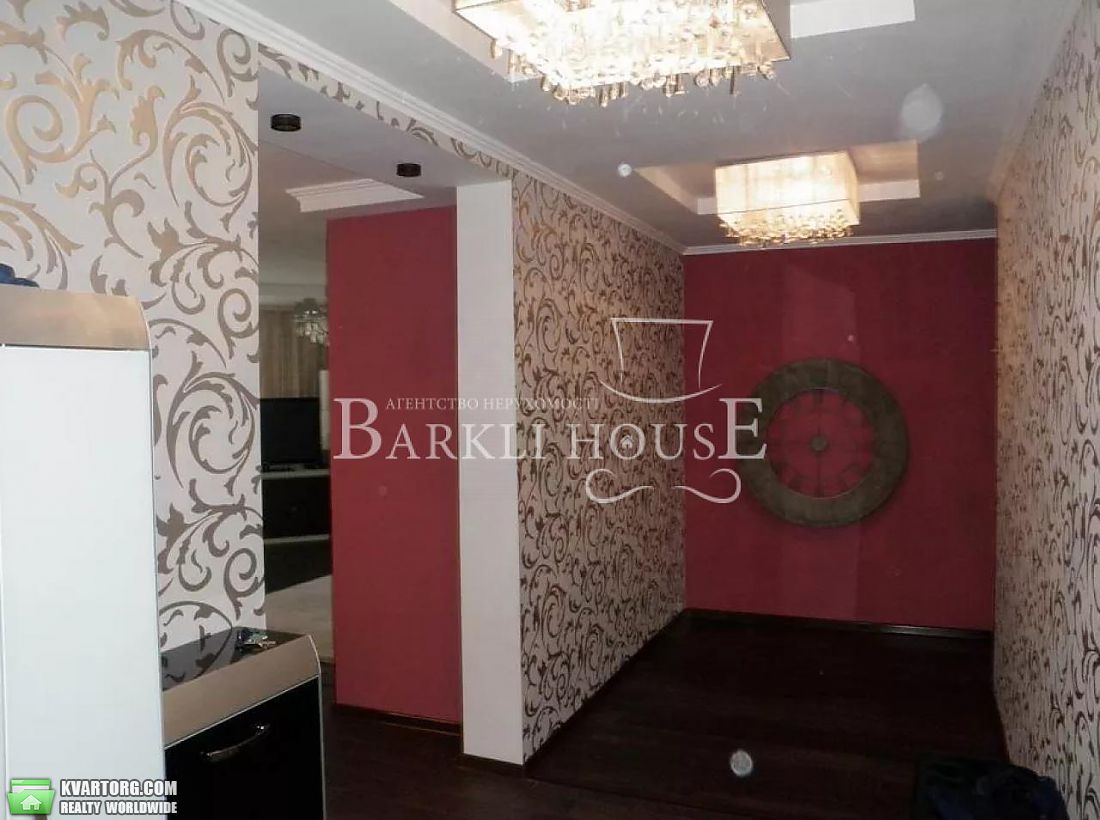 Rent out 4-room apartment. Киев,  Амосова — photo 10