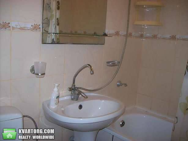 Rent out 1-room apartment. Киев, Зои Гайдай — photo 3