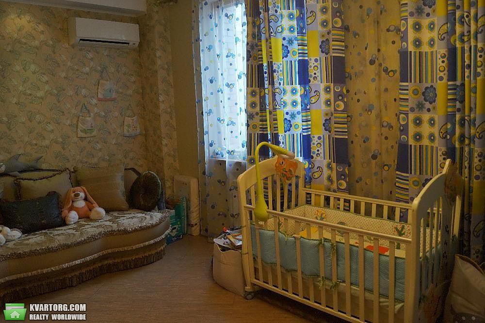 Rent out 4-room apartment. Киев,  Павловская — photo 6
