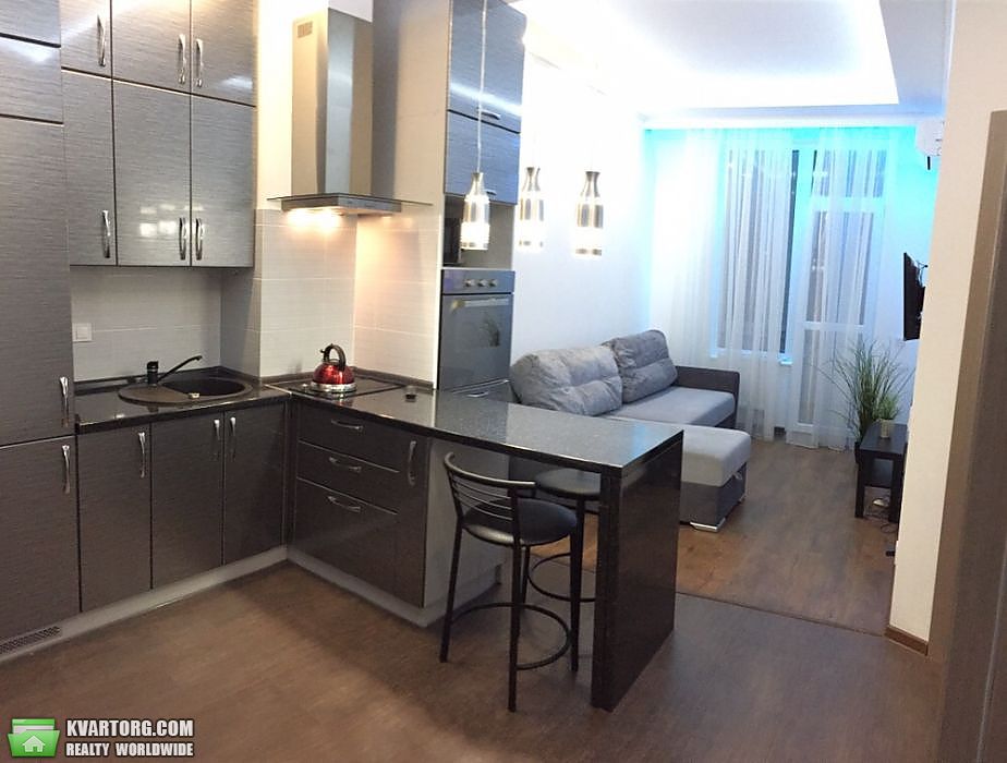 Rent out 2-room apartment. Киев,  Руданского — photo 1
