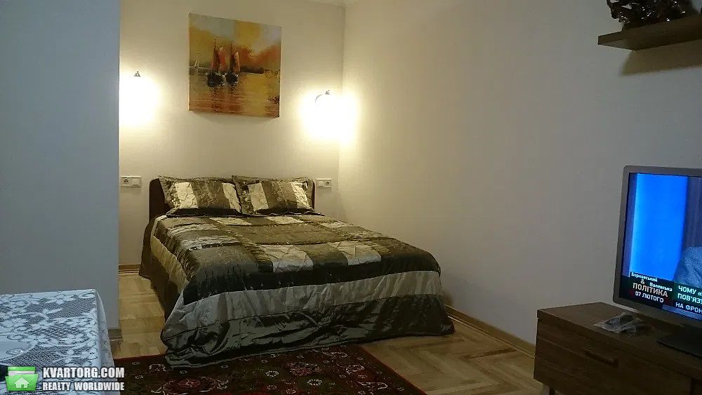 Rent out 1-room apartment. Львов, Низинна — photo 3