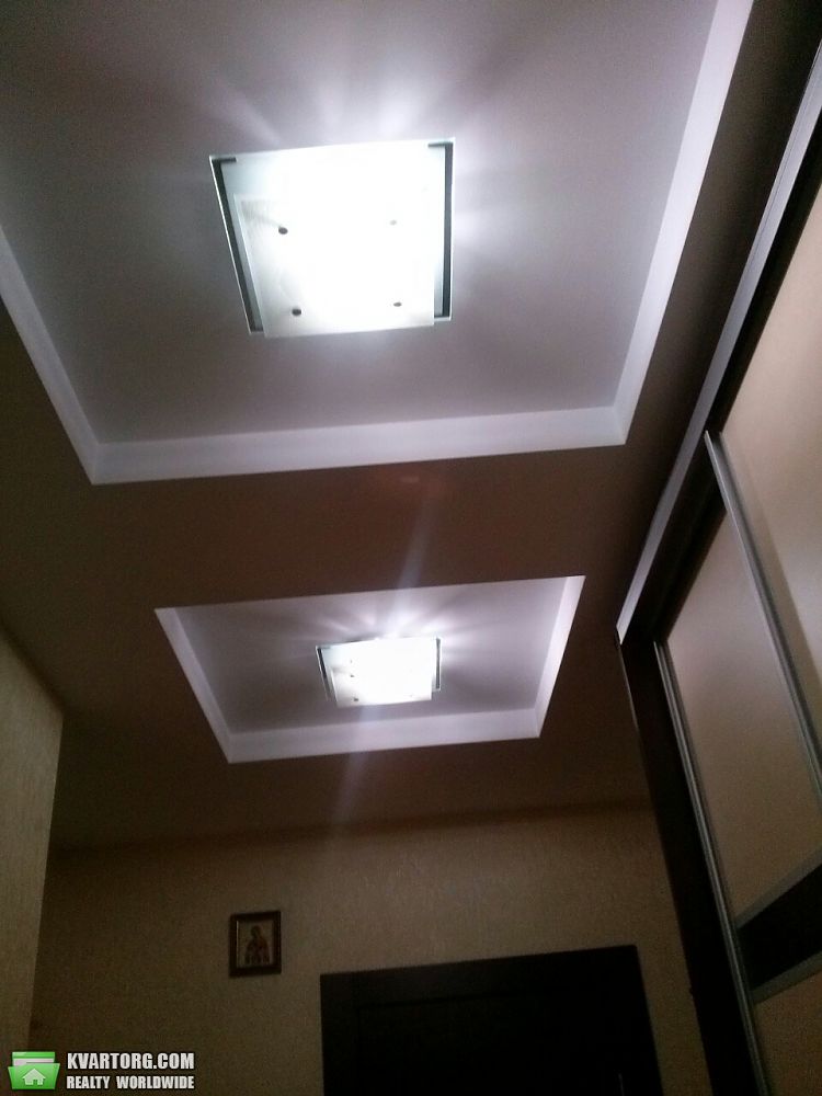 Rent out 2-room apartment. Киев, Леси Украинки — photo 7