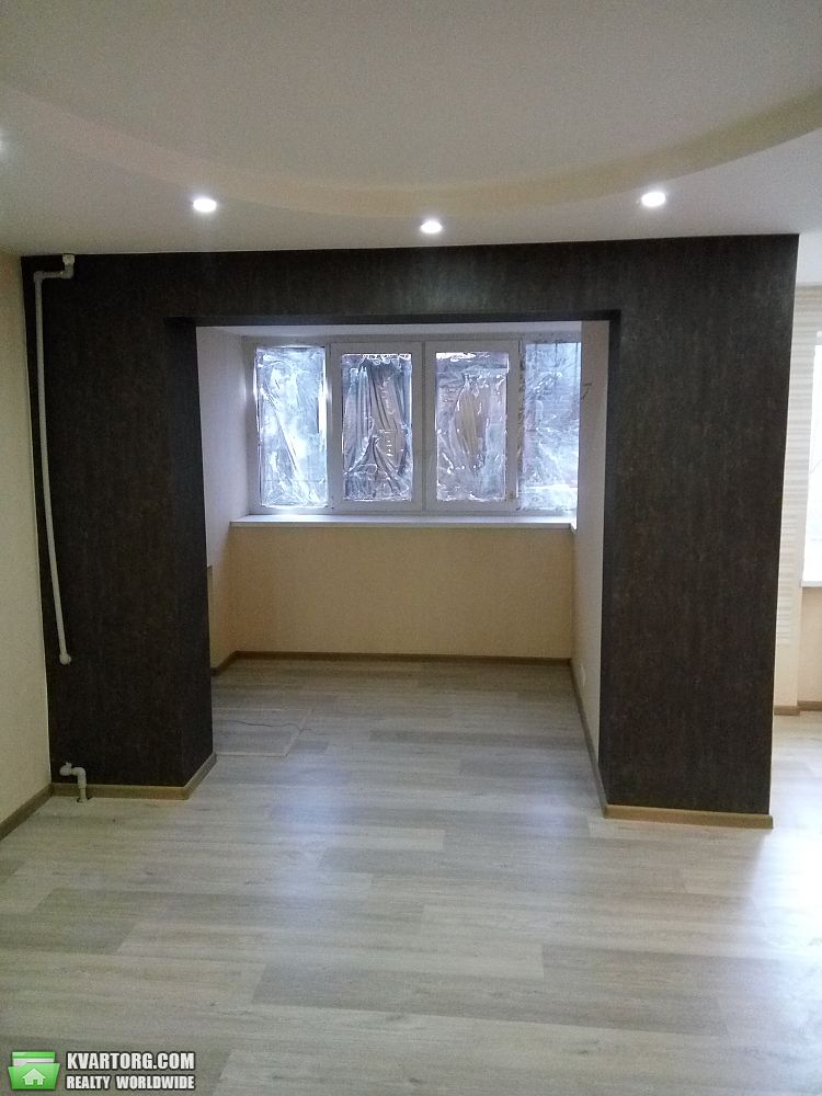 Rent out 2-room apartment. Днепропетровск, Героев пр. — photo 5