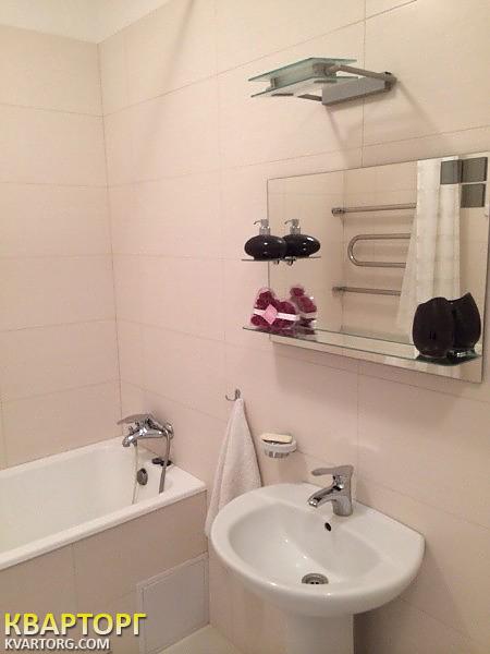 Rent out 2-room apartment. Киев, Сребнокольская — photo 7