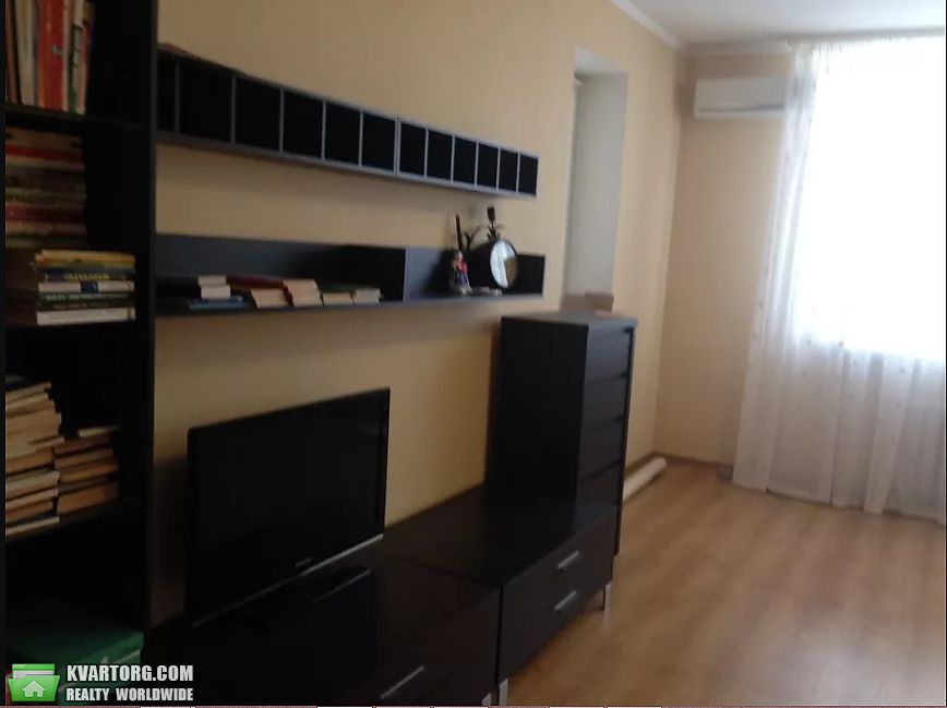 Rent out 2-room apartment. Киев,  Бажана — photo 7