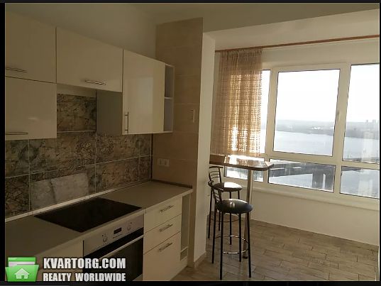 Rent out 2-room apartment. Киев, Бажана — photo 3