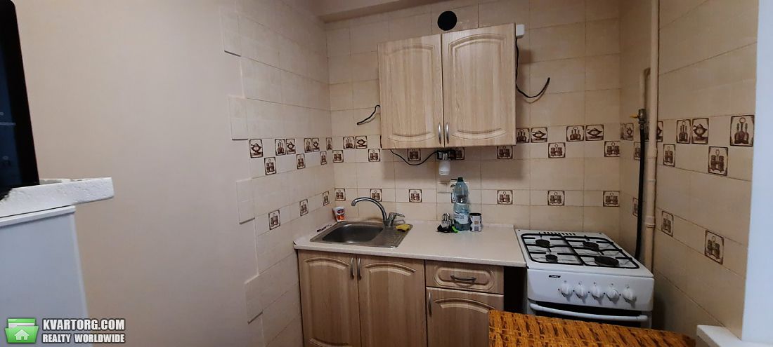 Rent out 2-room apartment. Киев,  Жукова — photo 6