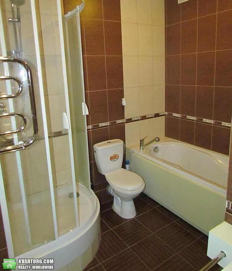 Rent out 3-room apartment. Киев,  Львовская — photo 2