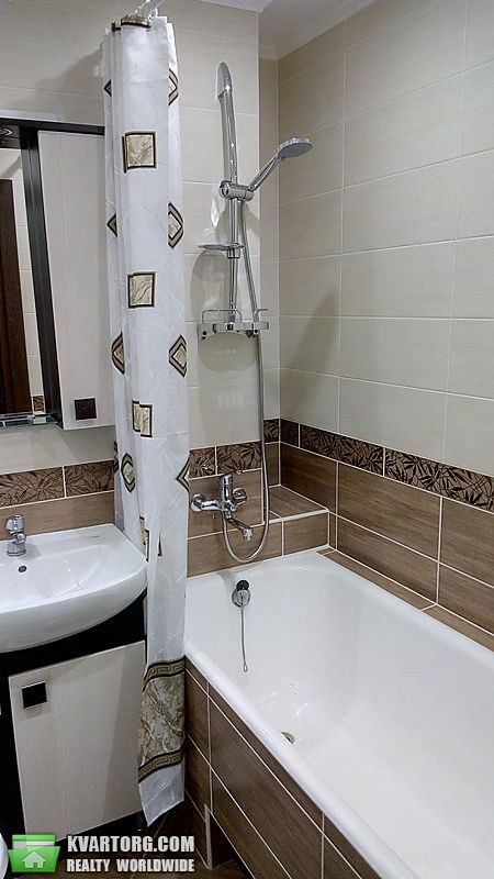 Rent out 1-room apartment. Киев, Оболонская пл — photo 9