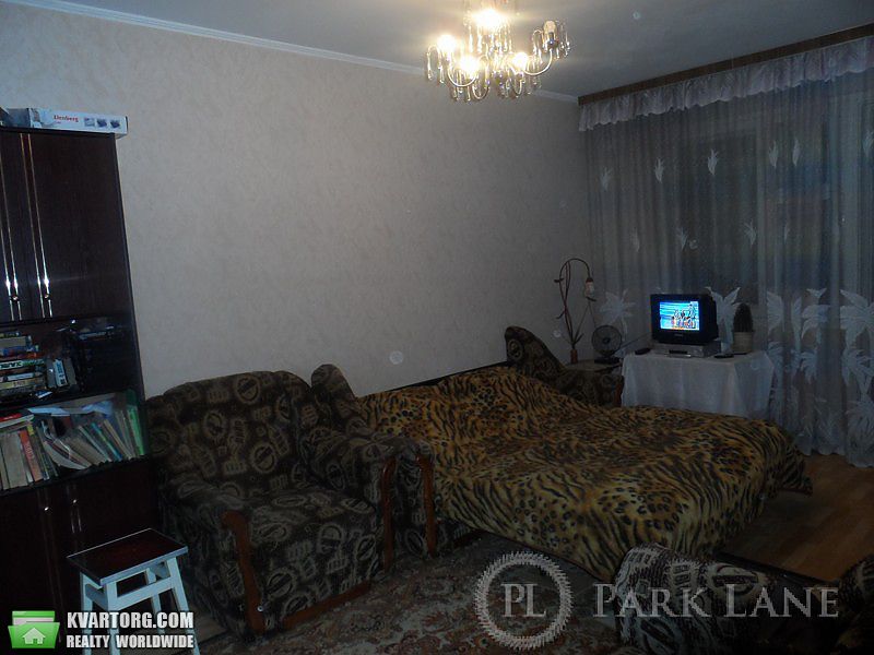 Sell 3-room apartment. Киев,  Ревуцкого — photo 2