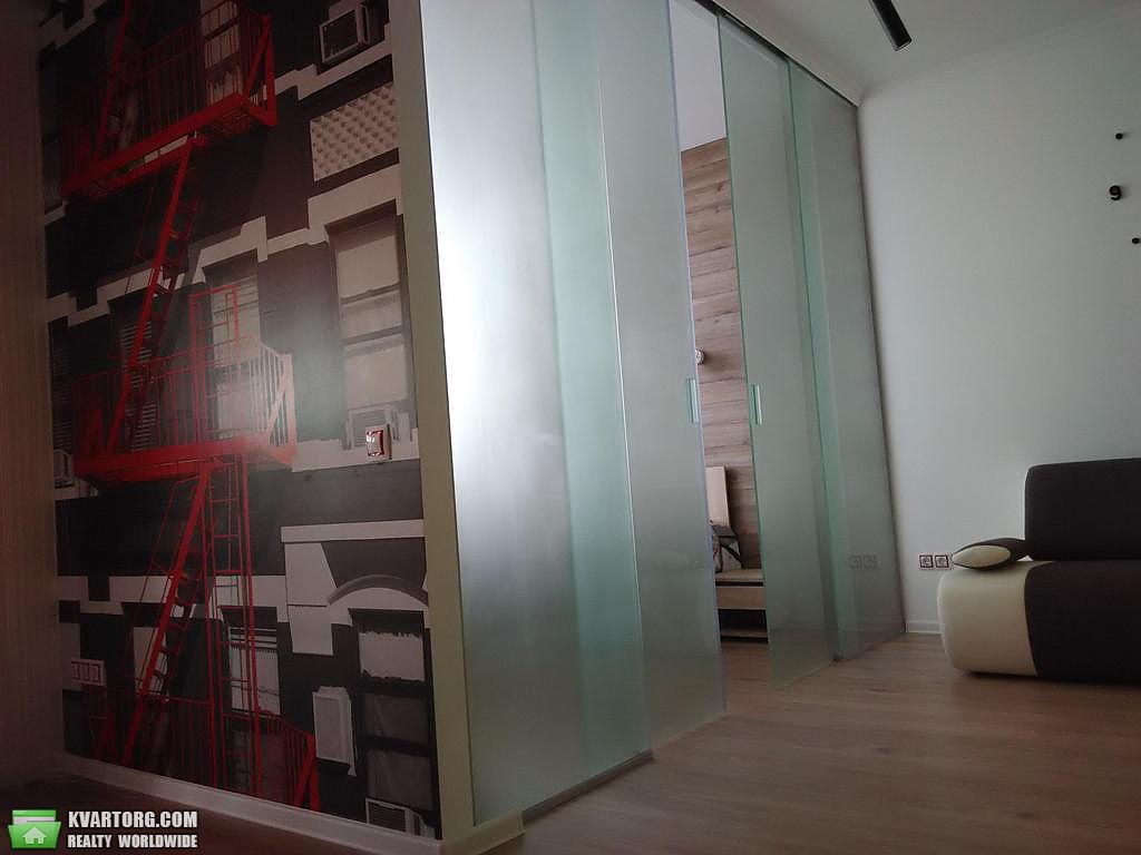 Rent out 1-room apartment. Киев,  Мельникова — photo 4