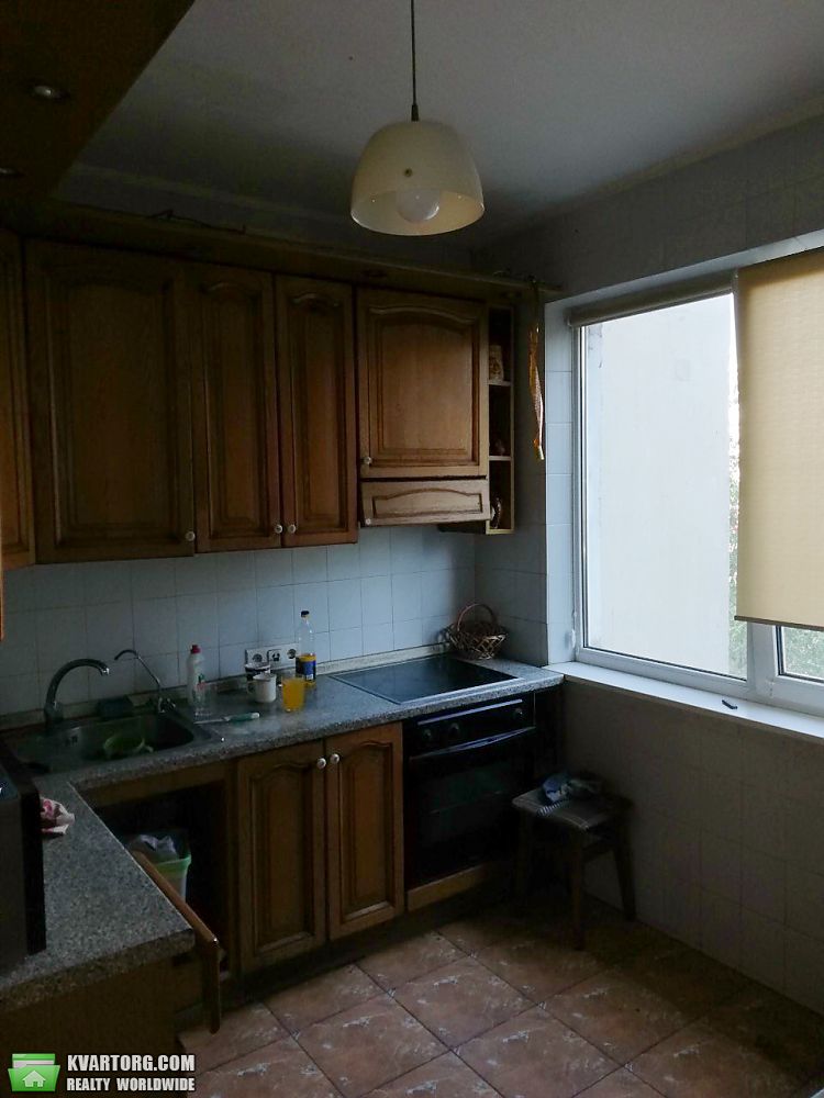 Rent out 3-room apartment. Киев,  Героев Днепра — photo 1