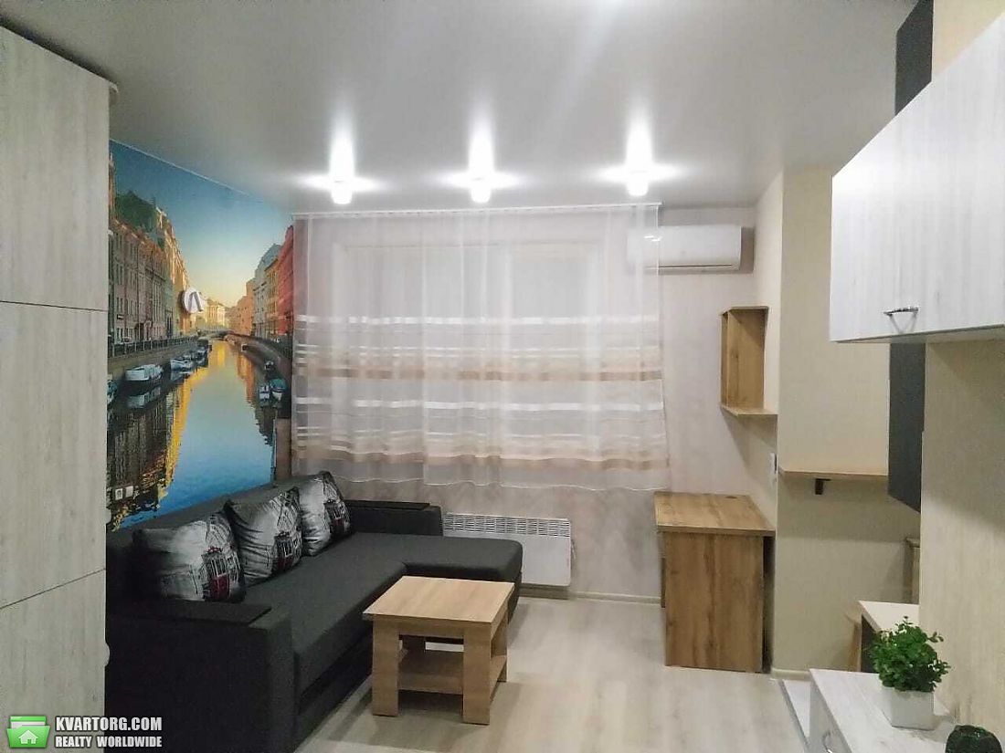 Rent out 1-room apartment. Киев, Промениста — photo 3