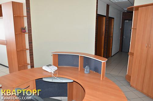Rent out office. Киев,  Новоконстантиновская — photo 1