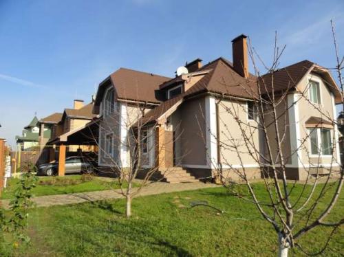 Sell house. Киев, Богатырская — photo 1