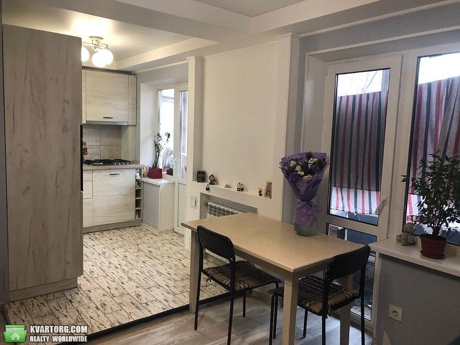 Sell 3-room apartment. Киев,  Полярная — photo 2
