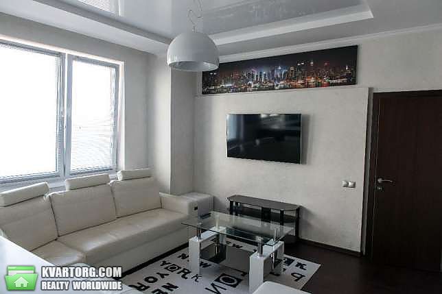 Sell 2-room apartment. Киев,  Оболонская наб — photo 1