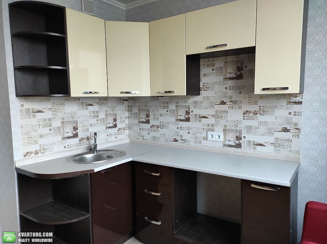 Sell 2-room apartment. Киев, вул.С. Крушельницької — photo 3