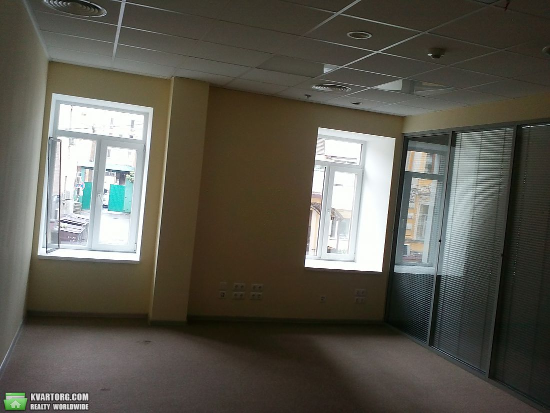 Rent out office. Киев,  Сагайдачного — photo 1