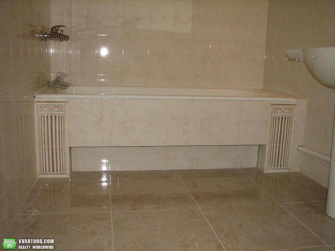 Rent out 3-room apartment. Киев, Гонты — photo 8