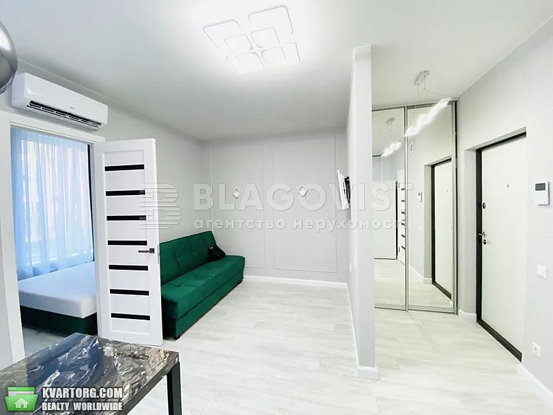 Sell 1-room apartment. Киев, Соборности — photo 1
