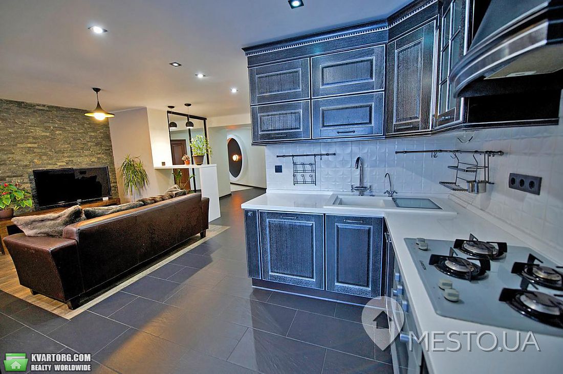 Sell 3-room apartment. Киев,  Ахматовой — photo 1