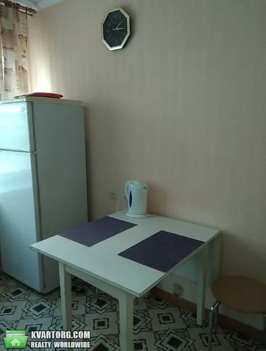 Rent out 1-room apartment. Киев, Чекистов — photo 4