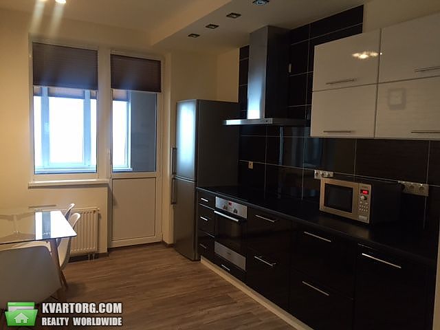 Rent out 1-room apartment. Киев,  Бакинская — photo 1