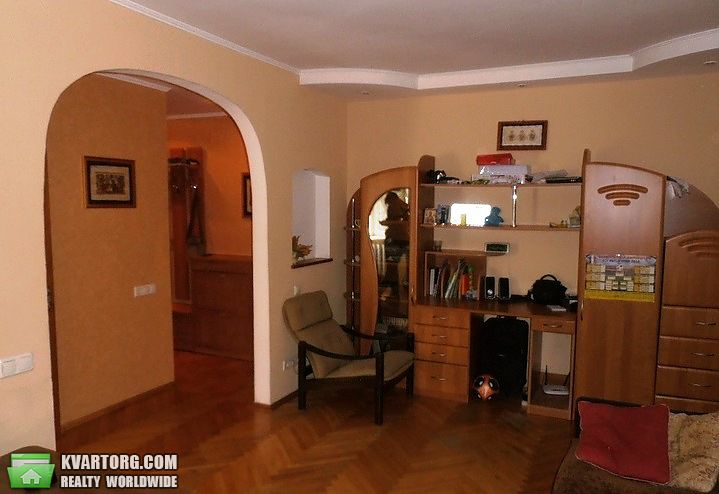 Sell 2-room apartment. Киев,  Стражеско — photo 1