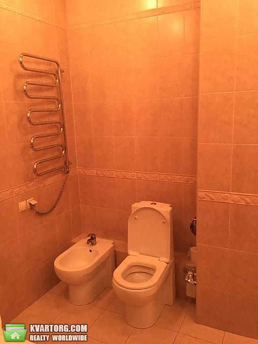 Rent out 2-room apartment. Киев,  Щорса — photo 7