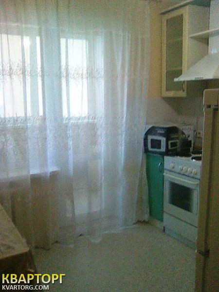 Rent out 2-room apartment. Киев,  Дарницкий бул — photo 9