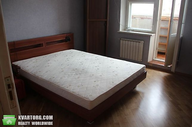 Rent out 2-room apartment. Киев,  Святошинская пл — photo 6