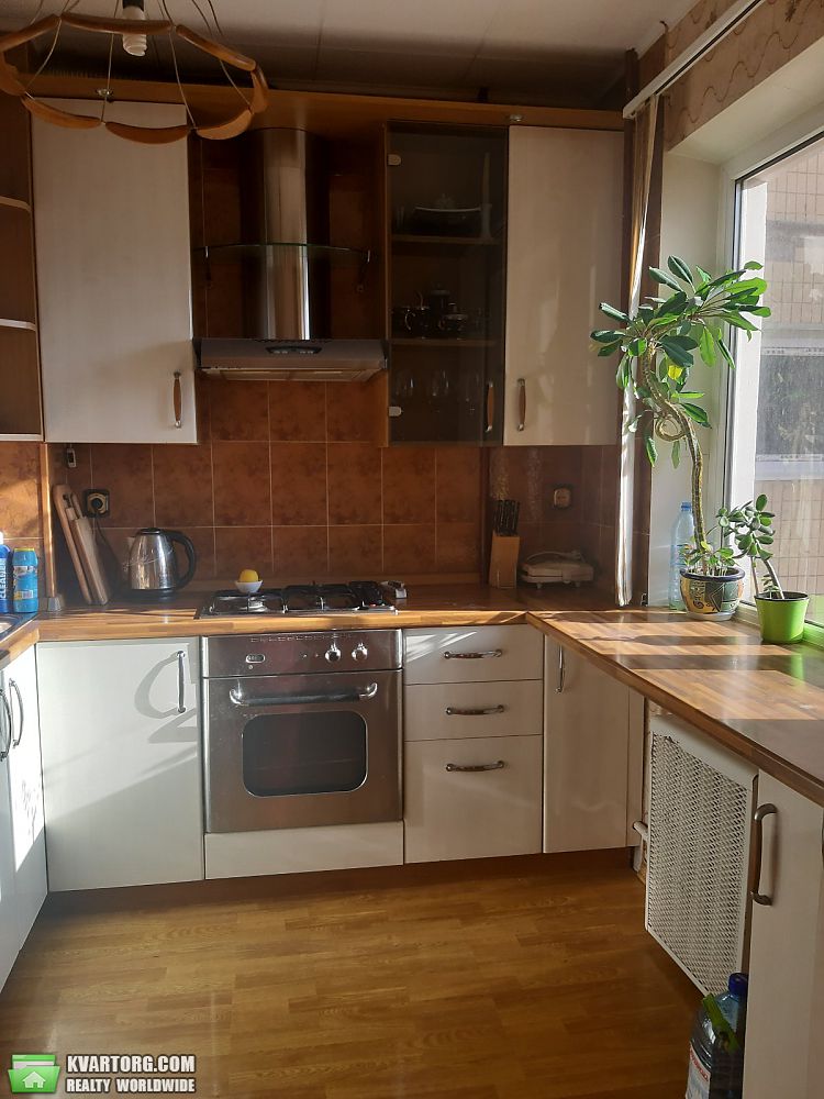 Rent out 3-room apartment. Одесса, Академика  Королёва — photo 1
