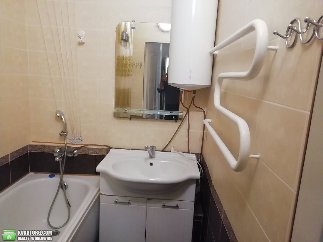 Sell 2-room apartment. Киев,  Нижнеюрковская — photo 5
