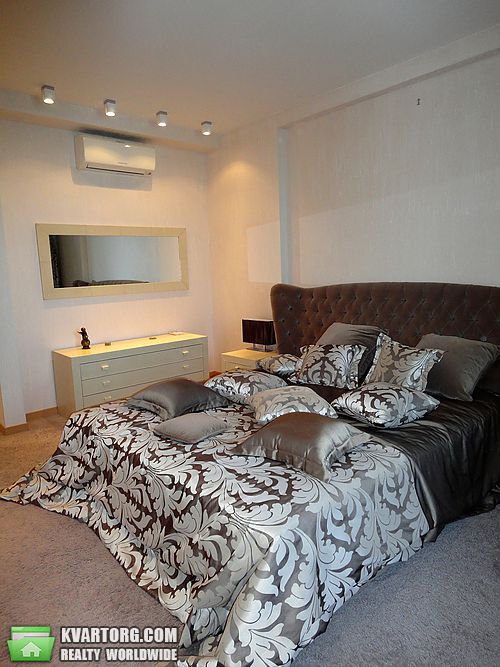 Sell 3-room apartment. Киев,  Драгомирова — photo 8