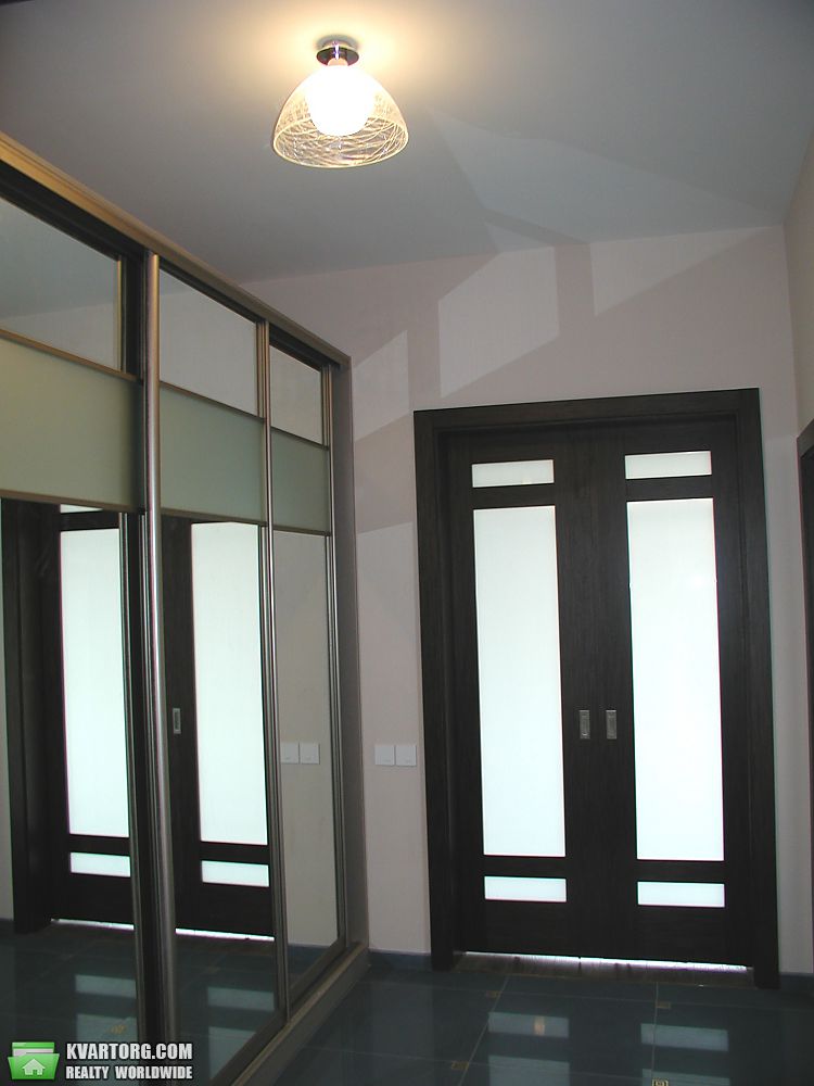 Rent out 2-room apartment. Киев, механизаторов — photo 6