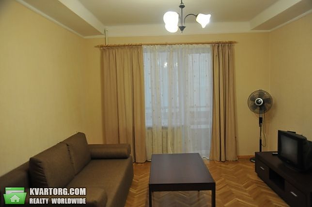 Rent out 2-room apartment. Киев,  Большая Васильковская — photo 1