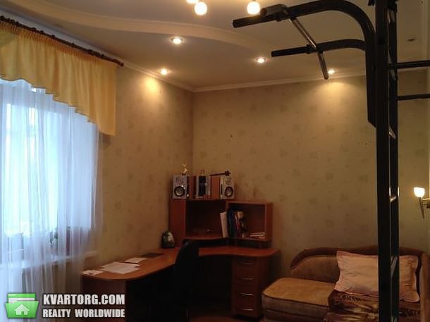 Rent out 3-room apartment. Киев, Ул. Мельникова — photo 5