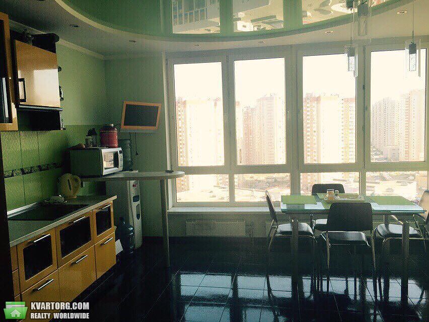 Sell 3-room apartment. Киев,  Днепровская наб — photo 1