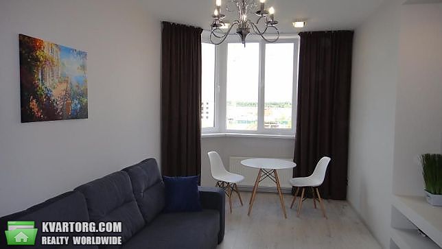 Rent out 2-room apartment. Киев,  Леси Украинки — photo 8