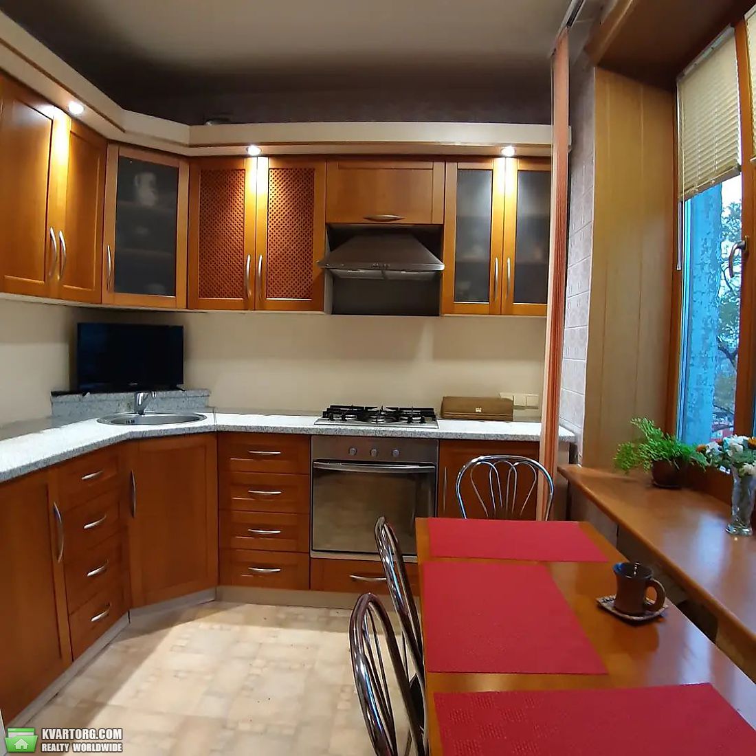 Sell 3-room apartment. Днепропетровск,  Богдана Хмельницкого — photo 1