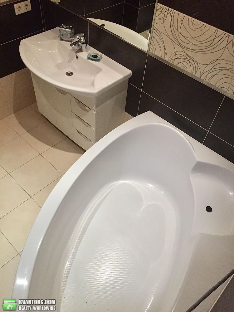 Rent out 1-room apartment. Киев,  Днепровская наб — photo 7