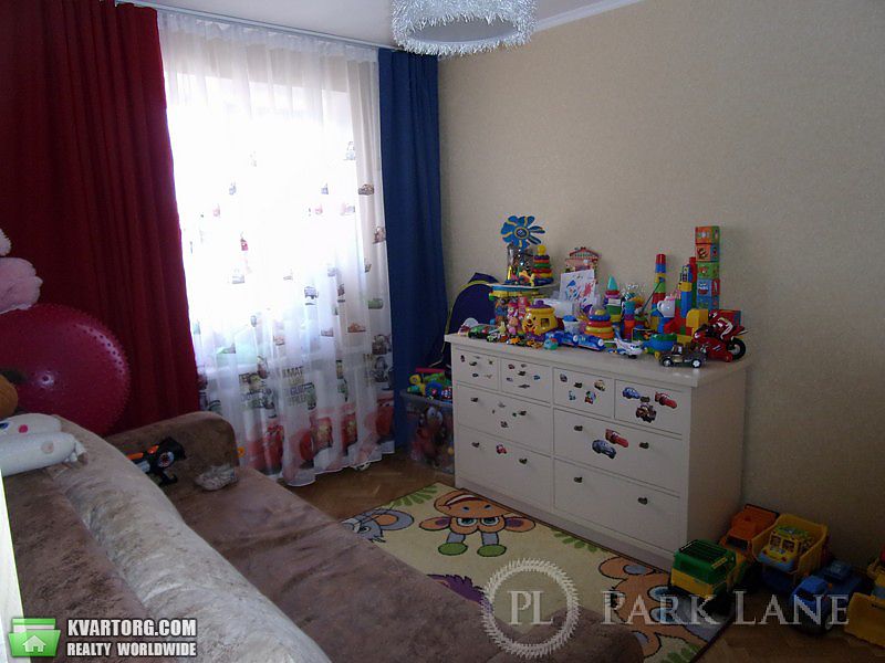 Sell 3-room apartment. Киев,  Радужная — photo 4
