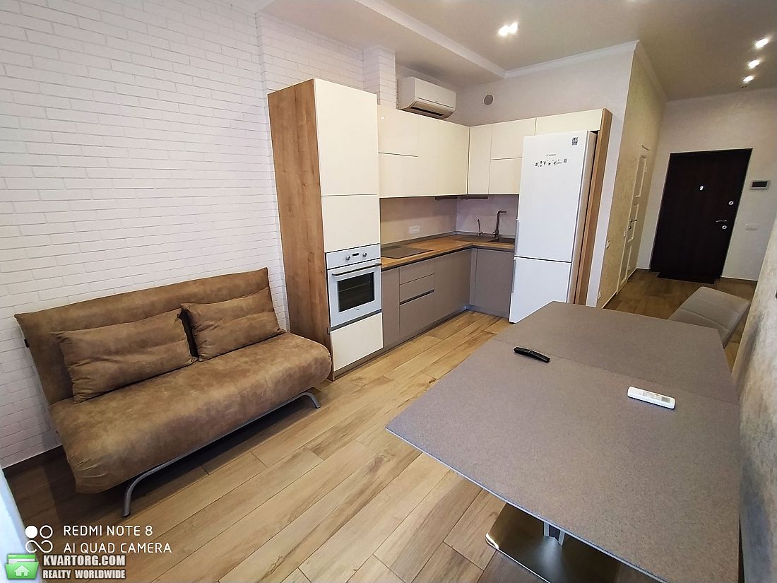 Rent out 1-room apartment. Одесса, Осипова — photo 1