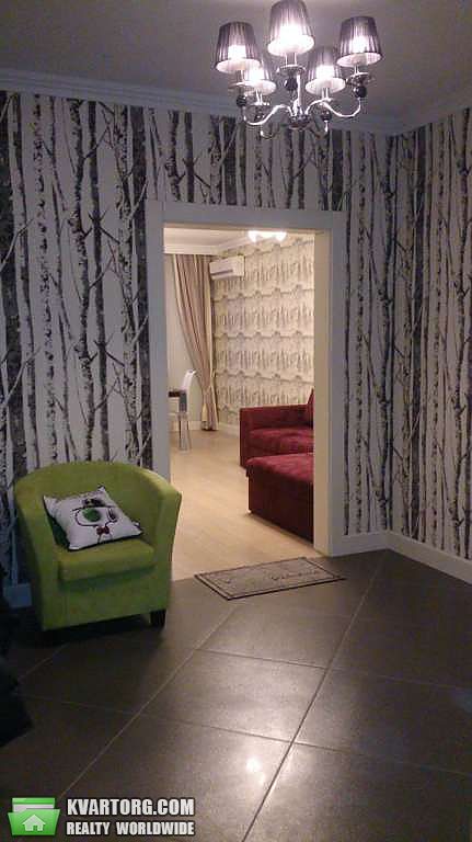 Rent out 2-room apartment. Киев,  Голосеевская — photo 4